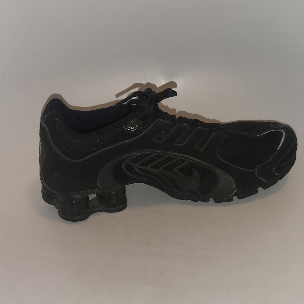 nike shox navina womens black